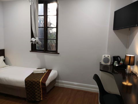 Newtown Cozy Stays - Accommodation Mermaid Beach 36