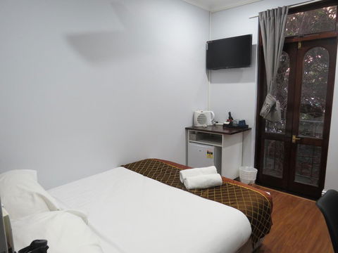 Newtown Cozy Stays - Accommodation Mermaid Beach 32