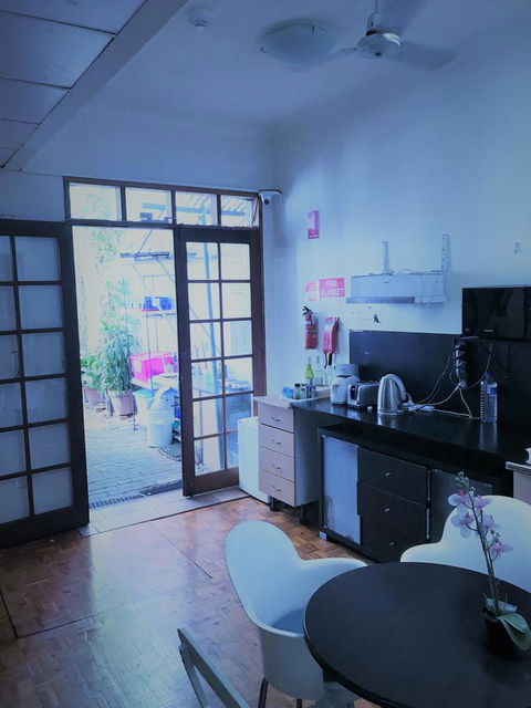 Newtown Cozy Stays - Accommodation Mermaid Beach 14