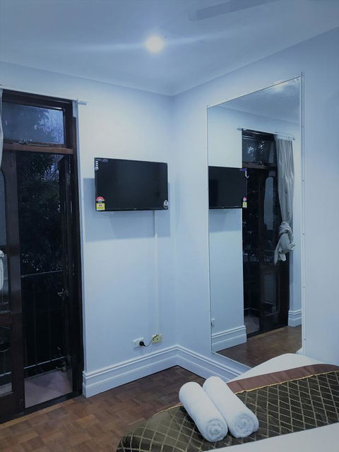 Newtown Cozy Stays - Accommodation Mermaid Beach 40