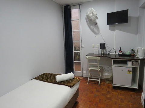 Newtown Cozy Stays - Accommodation Mermaid Beach 43