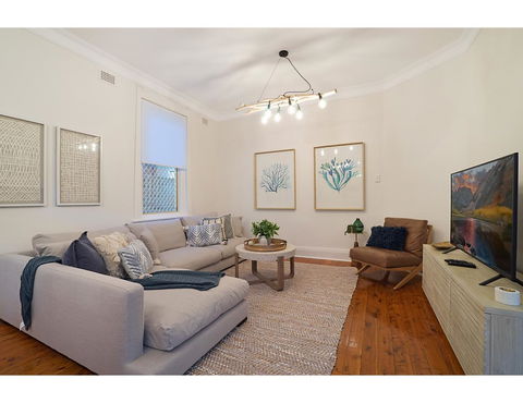 Huge Garden Apartment In The Heart Of Bondi Beach - Accommodation Mermaid Beach 4