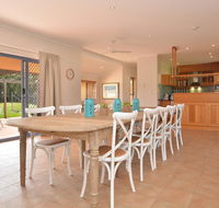 James Estate Guesthouse - Accommodation Mermaid Beach