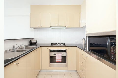 Waterfront Apartment On Sydney Harbour - Accommodation Mermaid Beach 8