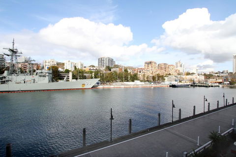 Waterfront Apartment On Sydney Harbour - Accommodation Mermaid Beach 12