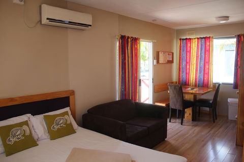 Lani\'s Holiday Island - Accommodation Mermaid Beach 15