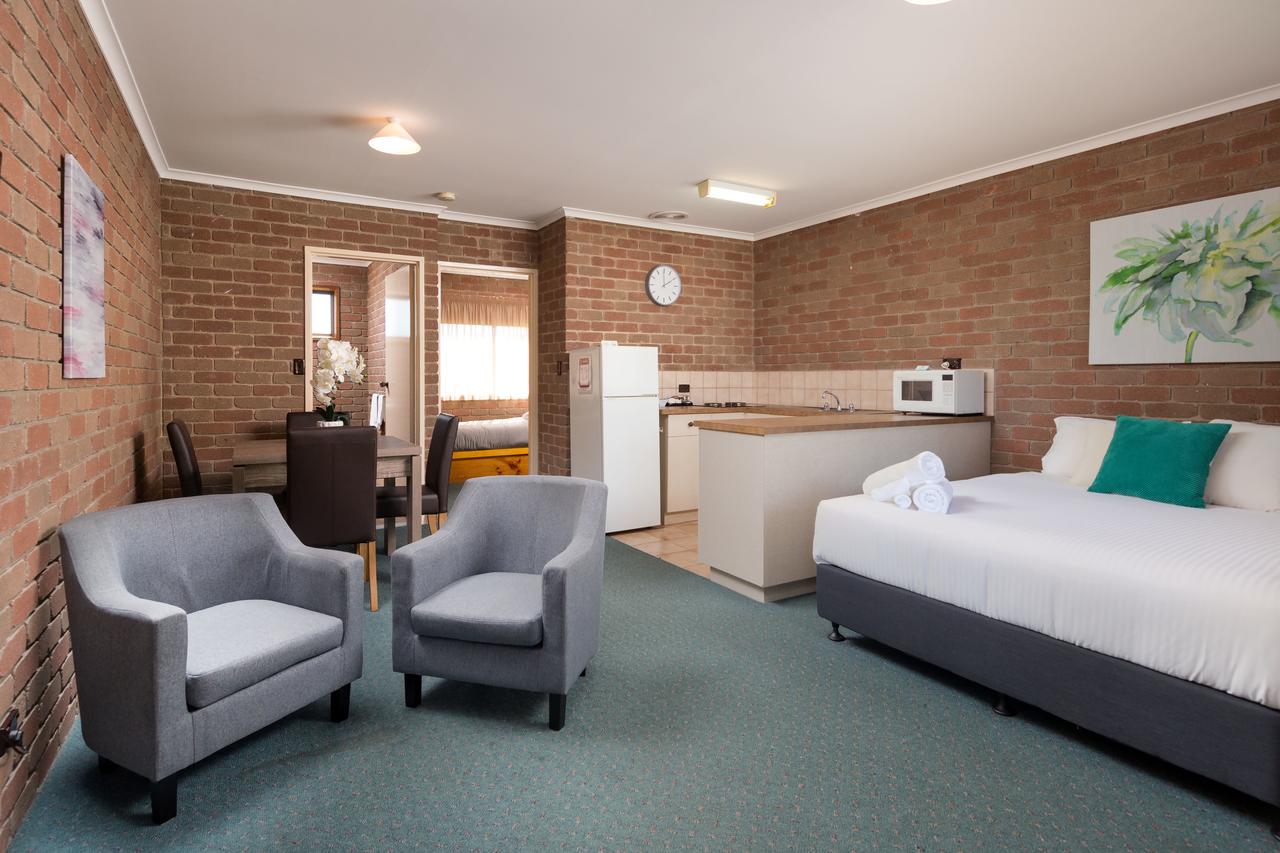 Balldale NSW Accommodation Mermaid Beach