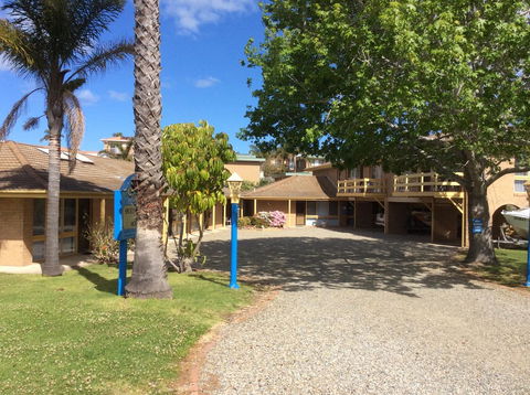 Como Lodge - Accommodation Mermaid Beach 1