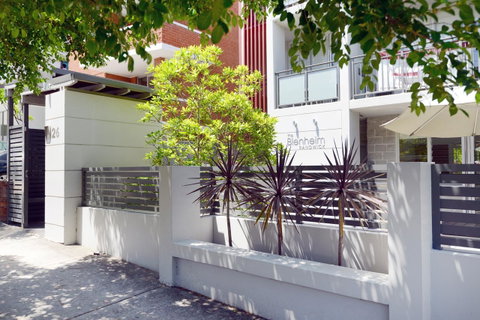 The Blenheim - Accommodation Mermaid Beach 8
