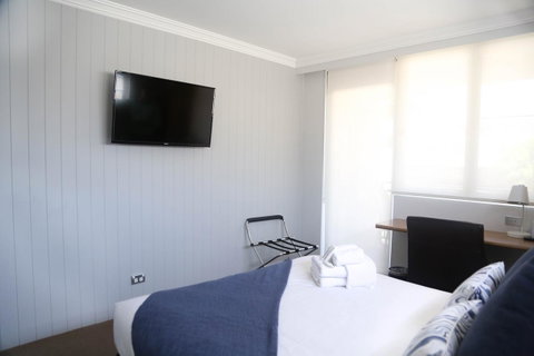 The Blenheim - Accommodation Mermaid Beach 1