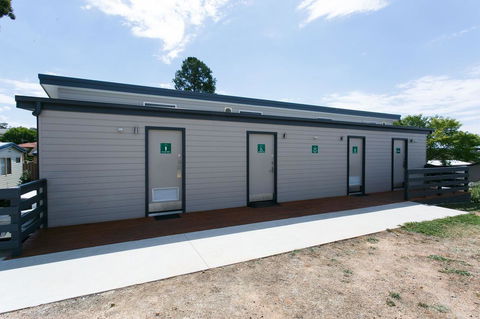 Crestview Tourist Park - Accommodation Mermaid Beach 10