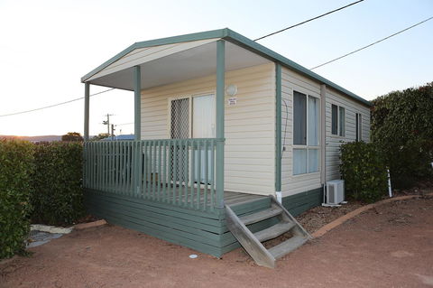 Crestview Tourist Park - Accommodation Mermaid Beach 25