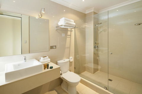 Best Western Plus Hotel Stellar - Accommodation Mermaid Beach 5