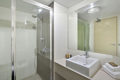 Best Western Plus Hotel Stellar - Accommodation Mermaid Beach 7