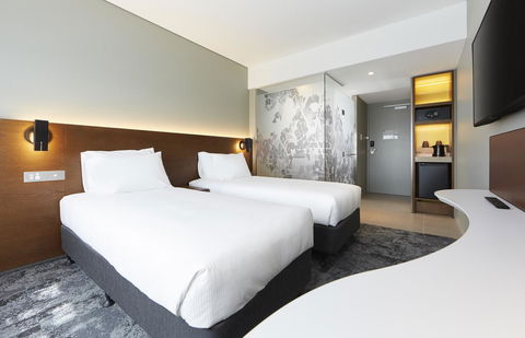Holiday Inn Express Newcastle, An IHG Hotel - Accommodation Mermaid Beach 21