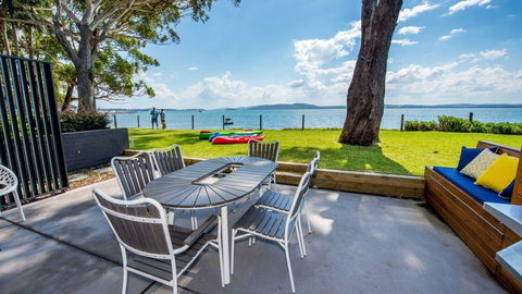 SUNSET@CORLETTE - Accommodation Mermaid Beach 13