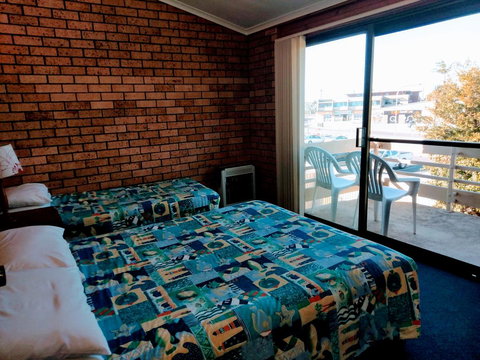 South Seas Motel - Accommodation Mermaid Beach 3