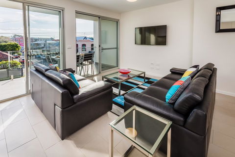 Hamilton Executive Apartments - Accommodation Mermaid Beach 20