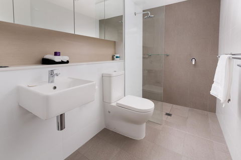 Hamilton Executive Apartments - Accommodation Mermaid Beach 26