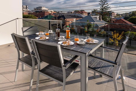 Hamilton Executive Apartments - Accommodation Mermaid Beach 1