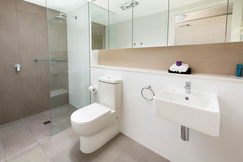 Hamilton Executive Apartments - Accommodation Mermaid Beach 14