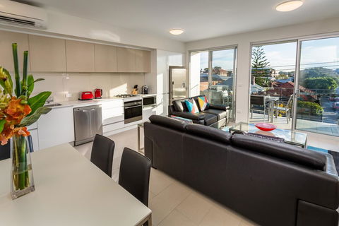 Hamilton Executive Apartments - Accommodation Mermaid Beach 25