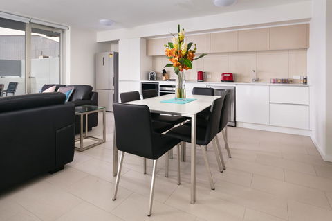 Hamilton Executive Apartments - Accommodation Mermaid Beach 6