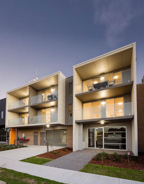 Hamilton Executive Apartments - Accommodation Mermaid Beach 0