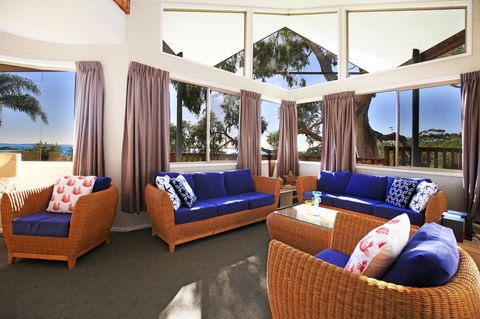 Seaglass - Stunning Views Of Jervis Bay - Accommodation Mermaid Beach 3