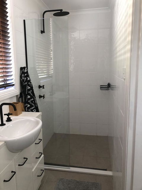 Chanticleer Gardens Barn Cottage With A Pool - Accommodation Mermaid Beach 24