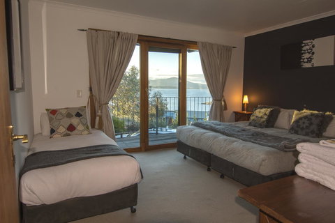 The Point - Exceptional - Accommodation Mermaid Beach 27