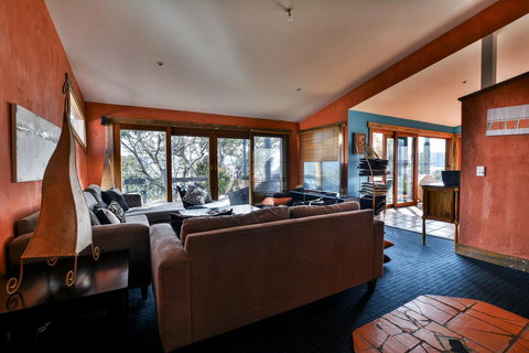 The Point - Exceptional - Accommodation Mermaid Beach 19