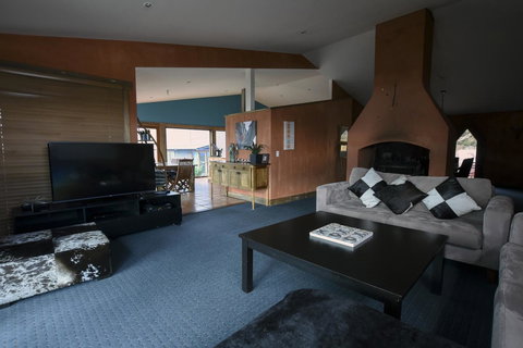 The Point - Exceptional - Accommodation Mermaid Beach 18