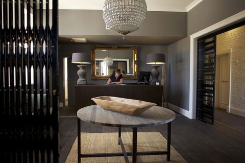 Perry Street Hotel - Accommodation Mermaid Beach 3