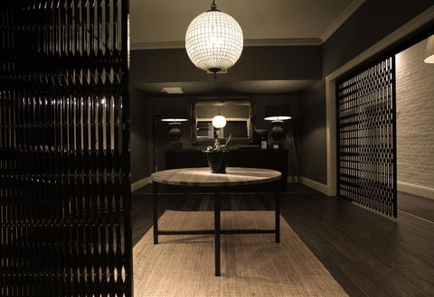 Perry Street Hotel - Accommodation Mermaid Beach 1