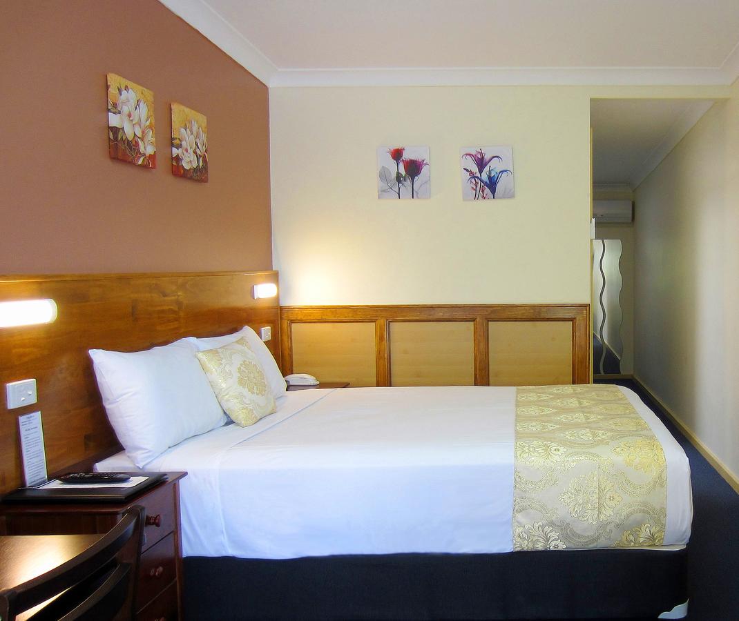 Manning Point NSW Accommodation Mermaid Beach