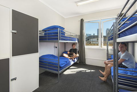 Mad Monkey Downtown - Accommodation Mermaid Beach 1