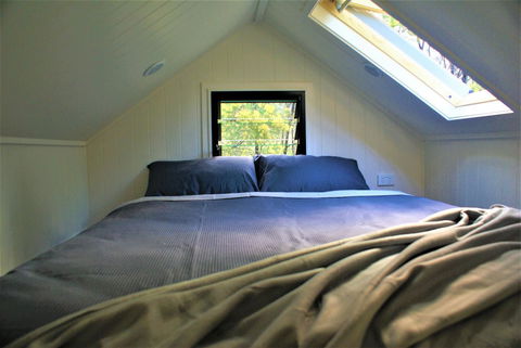 Christopher Tiny House - Accommodation Mermaid Beach 7