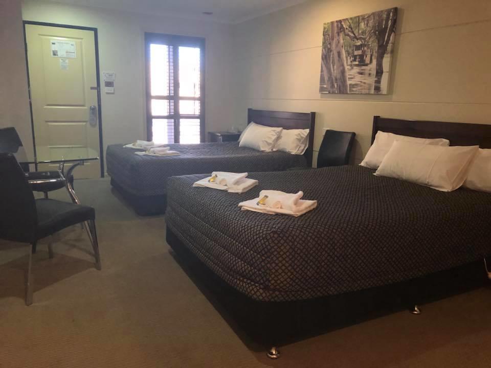 Balranald NSW Accommodation Mermaid Beach
