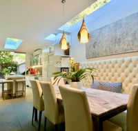 3 Storey Home Close Walk to Fox Studios SCG  City - Accommodation Mermaid Beach