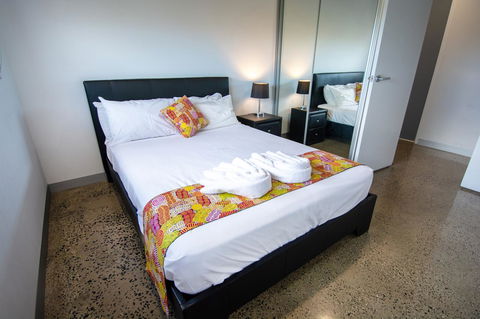 Magnum Serviced Apartments - Accommodation Mermaid Beach 2