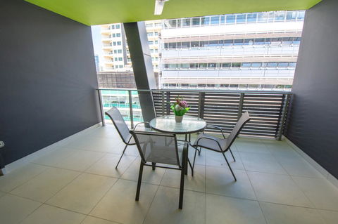Magnum Serviced Apartments - Accommodation Mermaid Beach 13
