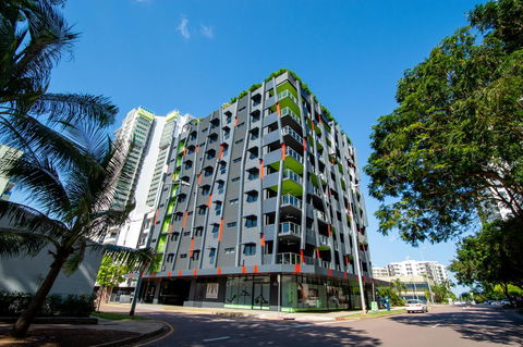 Magnum Serviced Apartments - Accommodation Mermaid Beach 32