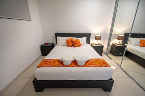 Magnum Serviced Apartments - Accommodation Mermaid Beach 3