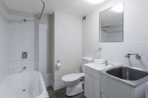 Nesuto The Entrance - Accommodation Mermaid Beach 29