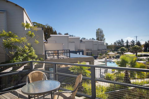 Corrigans Cove - Accommodation Mermaid Beach 3