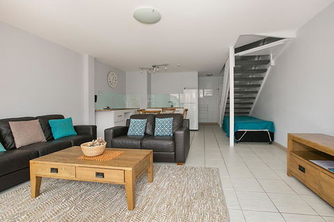 Nelson Bay Breeze - Accommodation Mermaid Beach 10