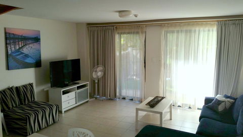 Nelson Bay Breeze - Accommodation Mermaid Beach 7