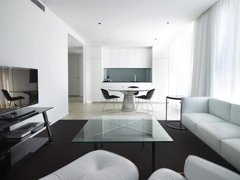 Burbury Hotel - Accommodation Mermaid Beach 7