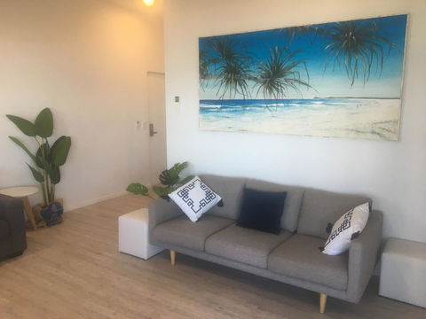 Lennox Holiday Apartments - Accommodation Mermaid Beach 26
